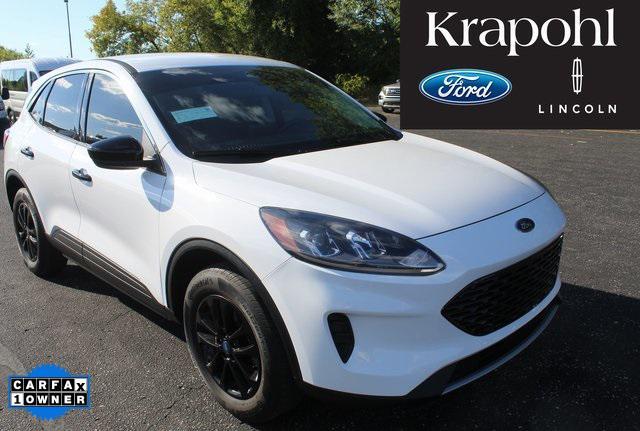 2022 ford escape se