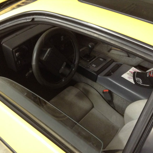 1988 pontiac fiero value leader coupe 2-door 2.5l