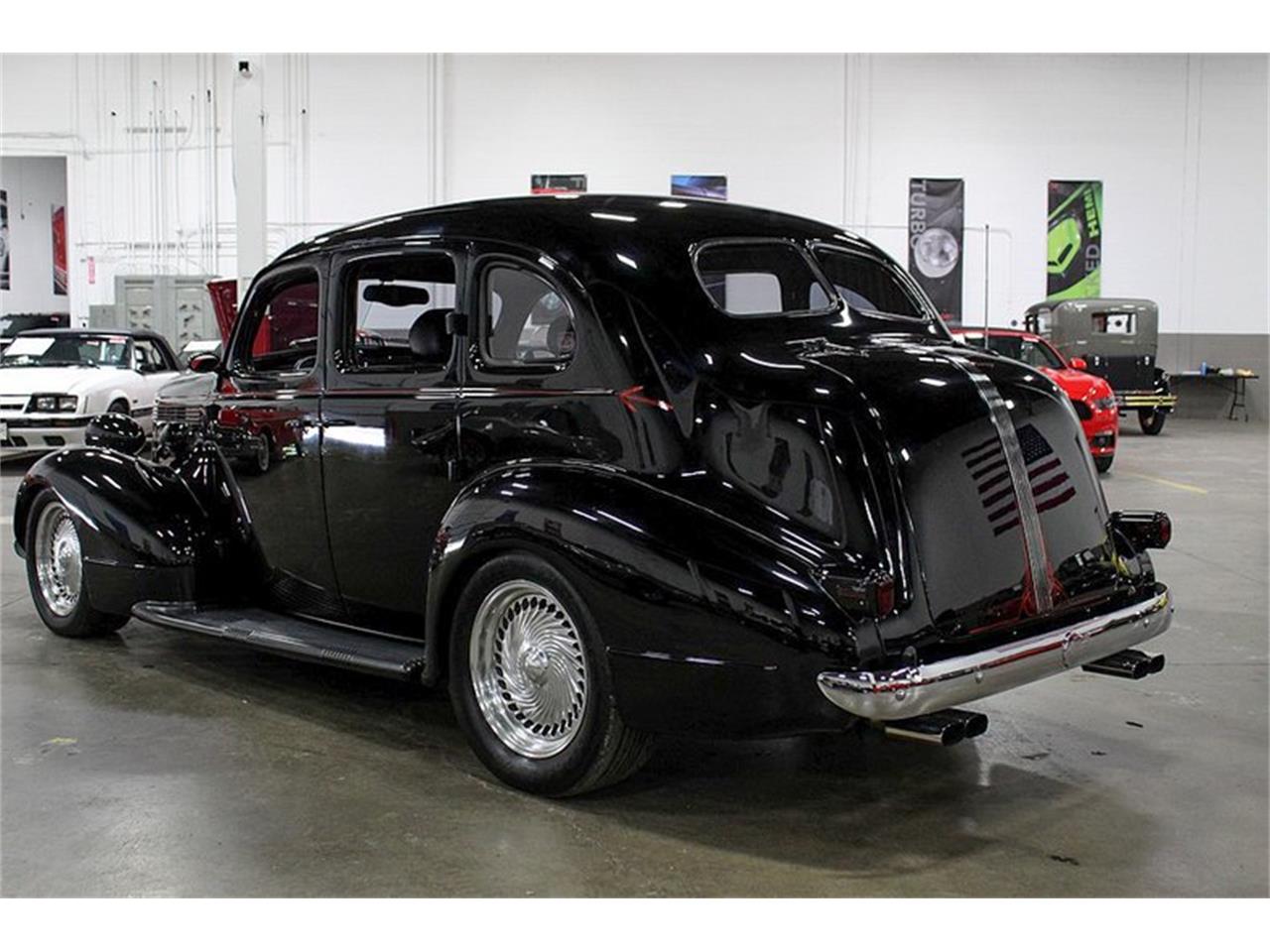 1937 pontiac deluxe 6