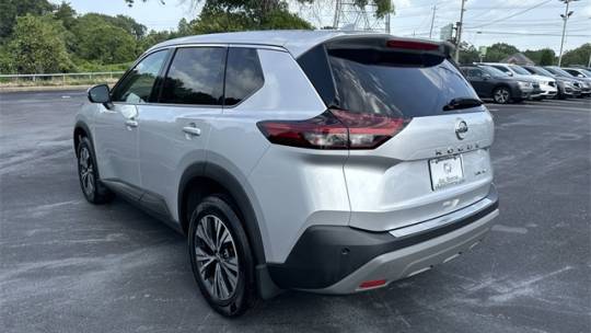2021 nissan rogue sv