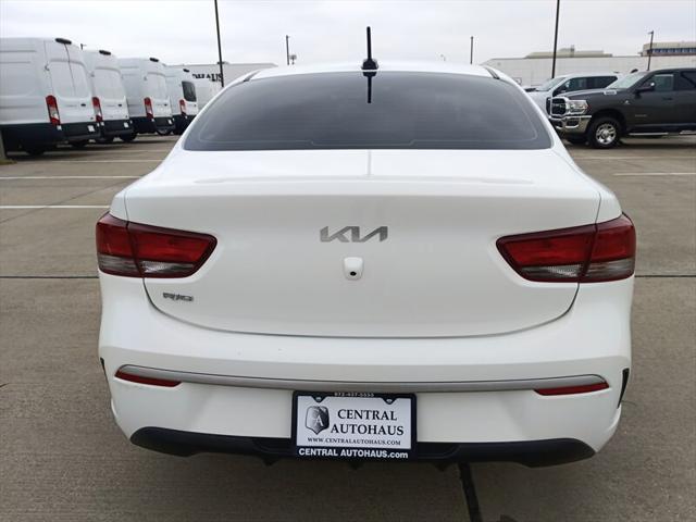 2022 kia rio s