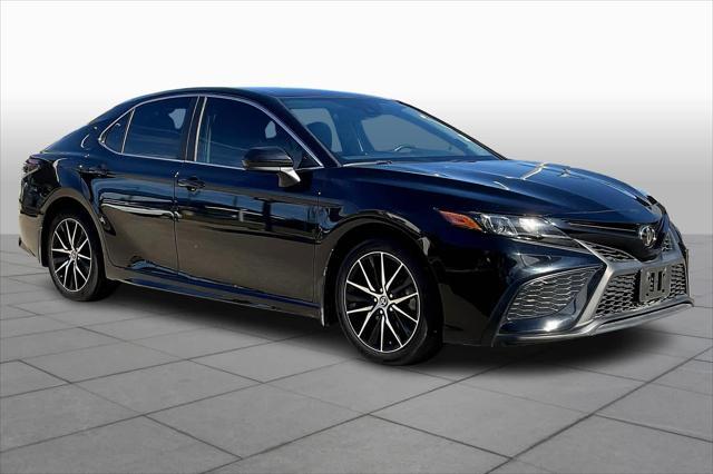 2021 toyota camry se