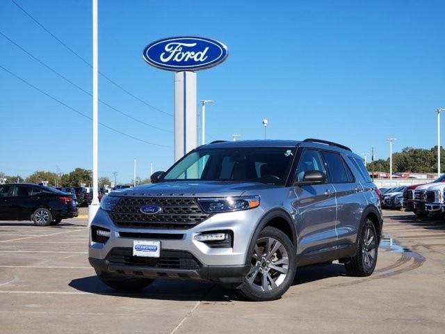 2021 ford explorer xlt