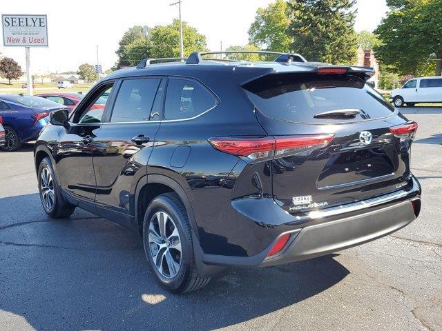 2023 toyota highlander xle