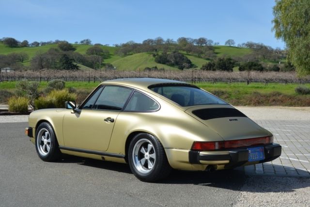 911s sunroof coupe 61k orig miles garaged beautiful color combo