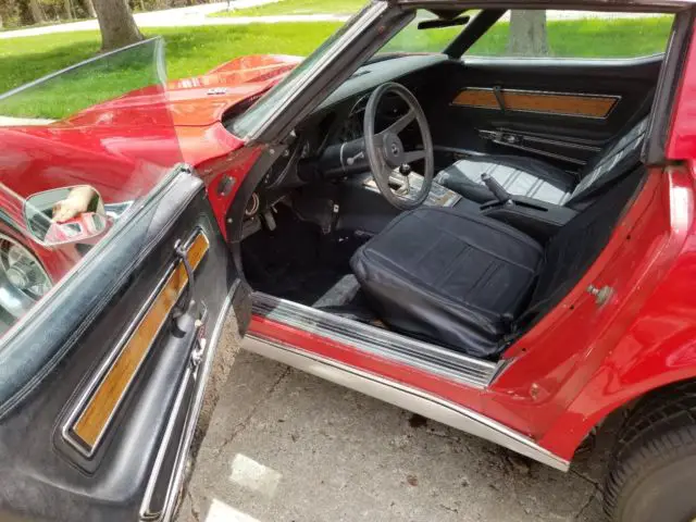 1976 l82 corvette (c3)