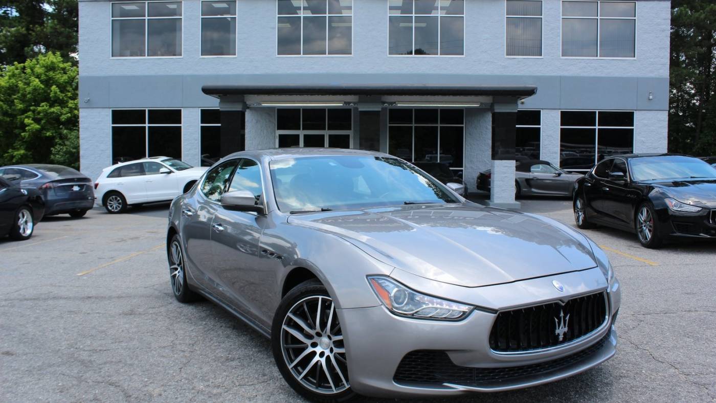 2017 maserati ghibli base