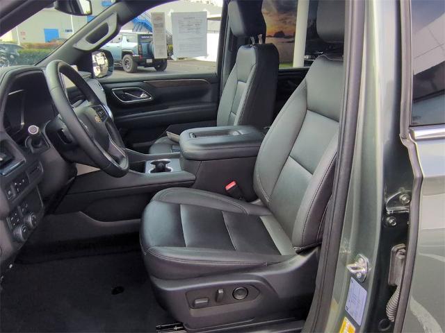 2023 chevrolet suburban lt