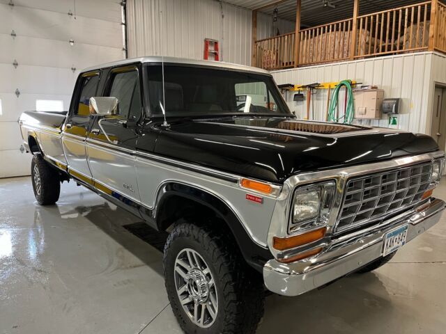 1979 ford crew cab 4x4 in excellent condition, runs and drives like new