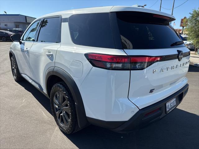2022 nissan pathfinder s 2wd