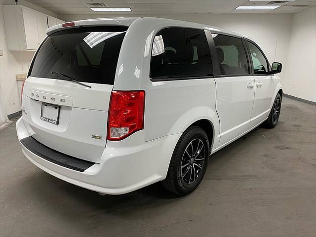 2018 dodge grand caravan se