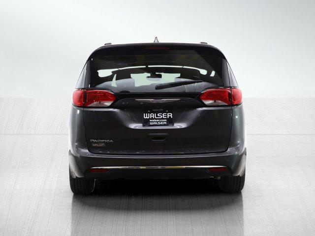2019 chrysler pacifica touring-l plus