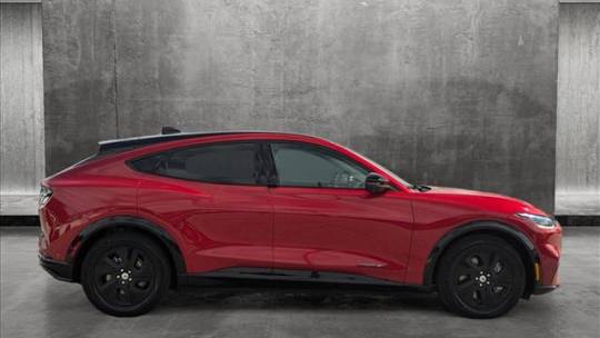2022 Ford Mustang Mach-E