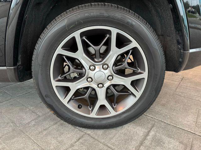 2018 jeep grand cherokee sterling edition