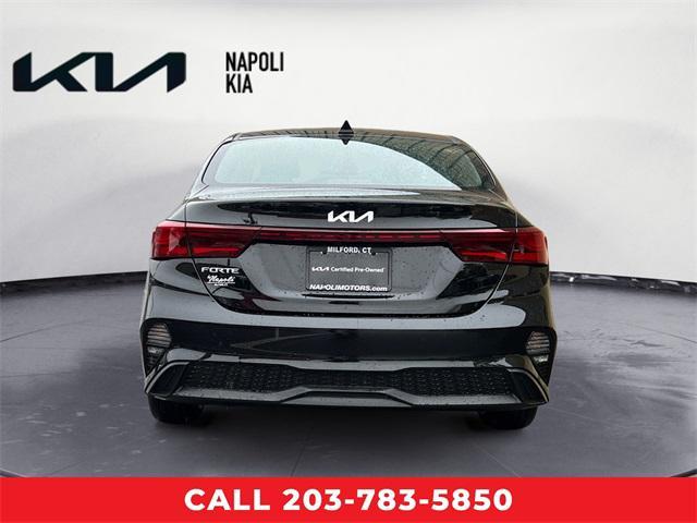 2022 kia forte lxs