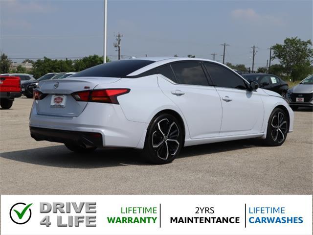 2023 nissan altima sr fwd