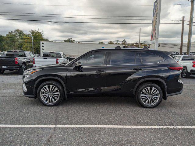 2022 toyota highlander hybrid platinum