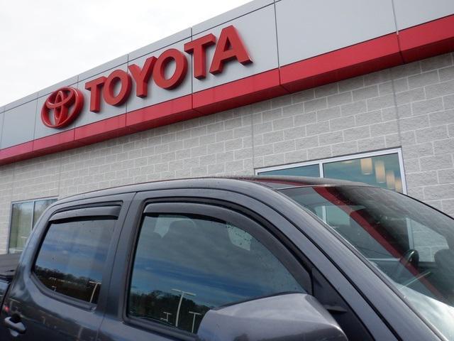 2018 toyota tacoma sr