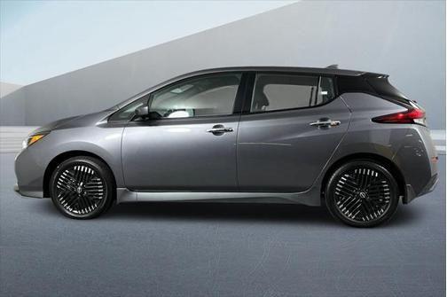 2024 nissan leaf