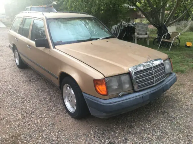 mercedes benz diesel wagon 300td w124
