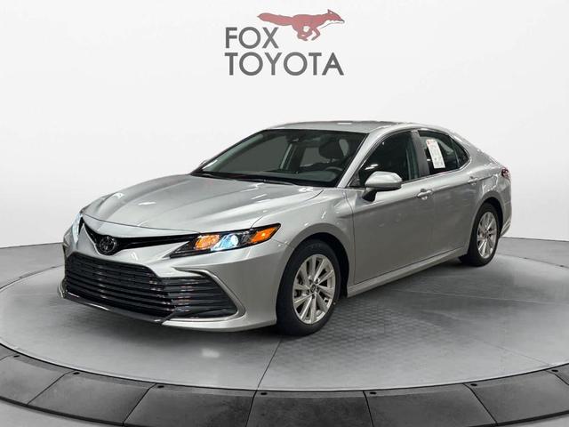 2023 toyota camry le