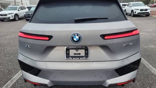 2025 BMW iX