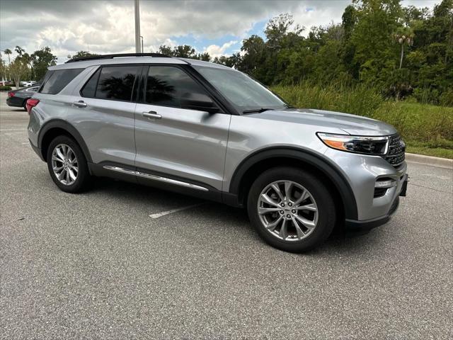 2022 ford explorer xlt