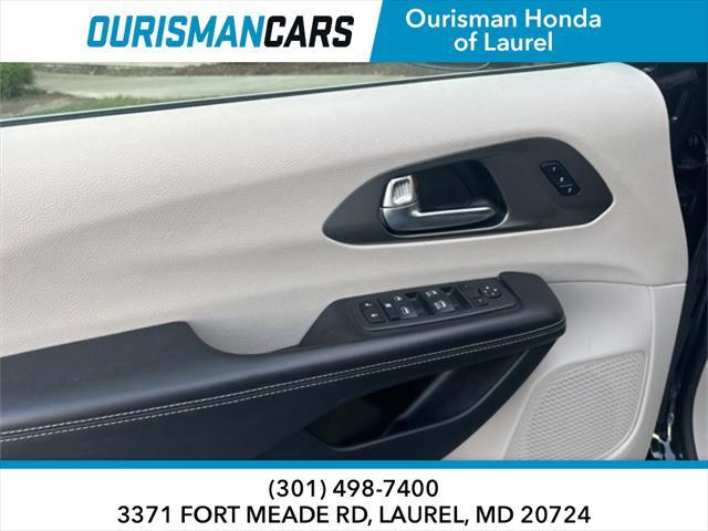 2022 chrysler pacifica touring l