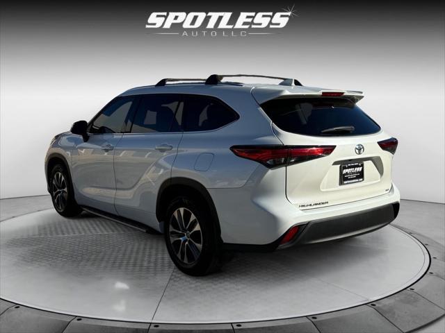 2021 toyota highlander xle