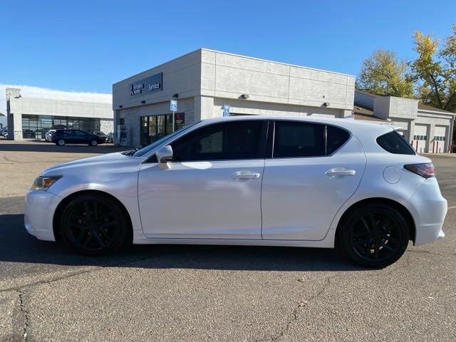 2016 lexus ct 200h base
