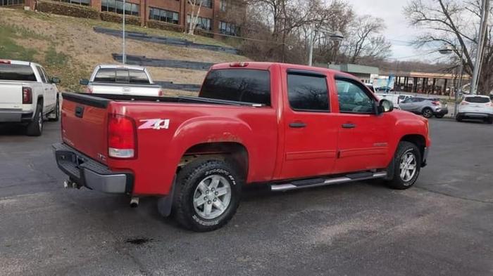 2011 gmc sierra 1500 crew cab sle pickup 4d 5 3/4 ft in overland park, kansas