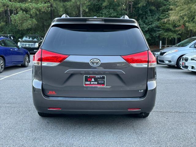 2012 toyota sienna le
