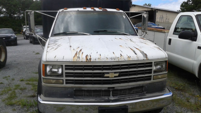 1993 white chevrolet c3500 utilty pickup truck with stake body one owner