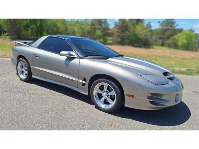 1999 pontiac firebird trans am in cadillac, michigan