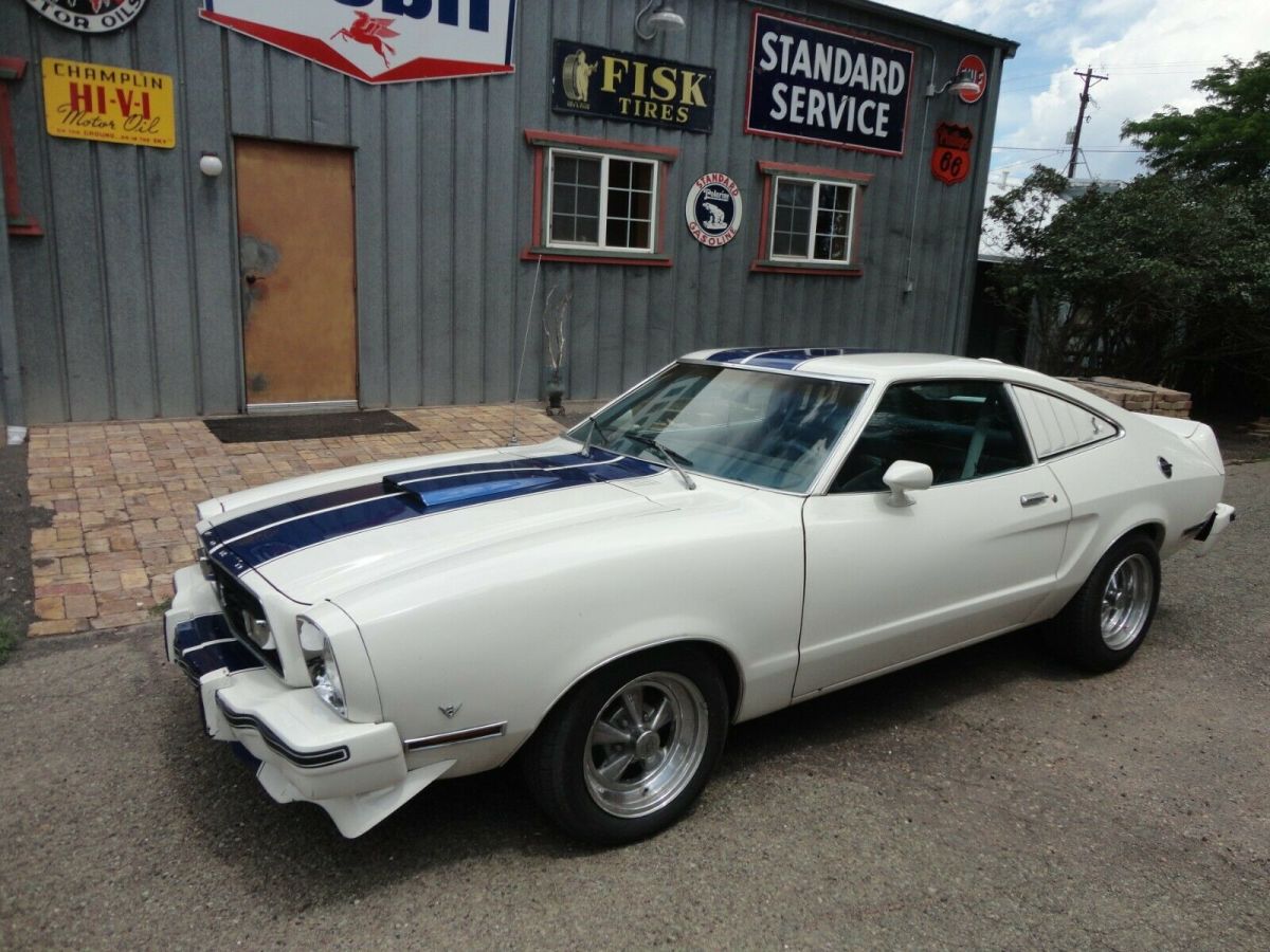 1976 ford mustang cobra ii 302 automatic nice daily driver charlies angels fun!!