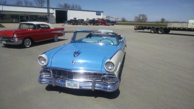 1956 ford sunliner convertible 292 v8 beautiful car!!!!