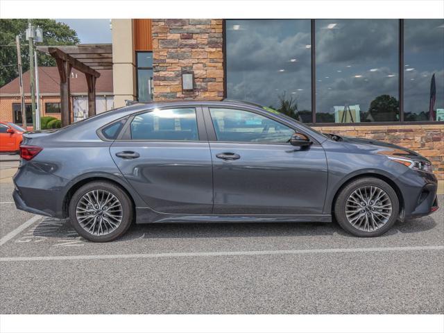 2023 kia forte gt-line