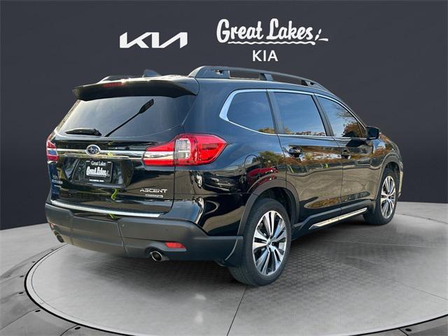 2022 subaru ascent limited 7-passenger