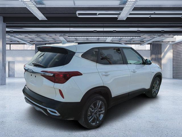 2023 kia seltos s