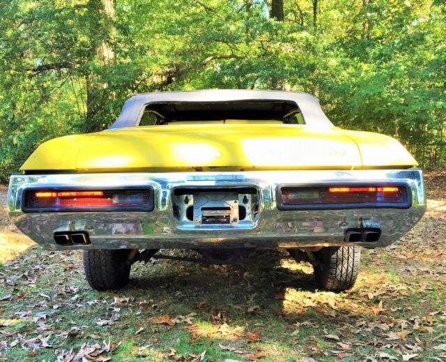 1972 buick skylark gs 350 convertible,factory 4 speed and special order paint!