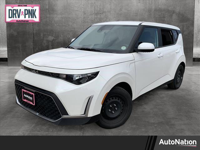 2023 kia soul lx