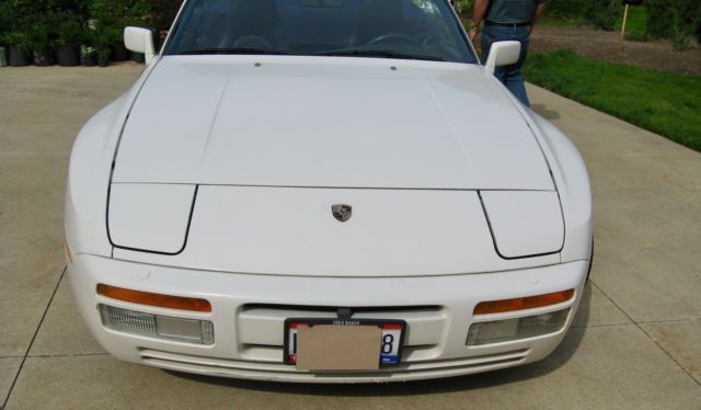 1990 porsche 944 s2 2-door coupe