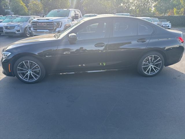 2022 bmw 330e base