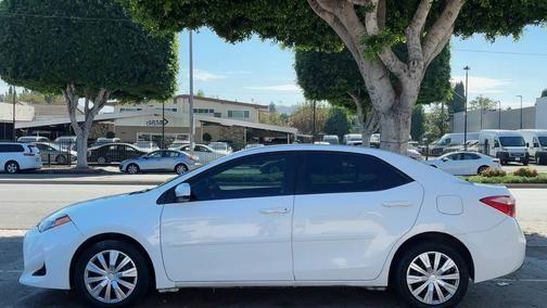 2018 toyota corolla