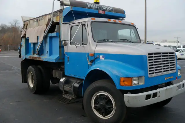 1992 international 4700 dump truck with sander