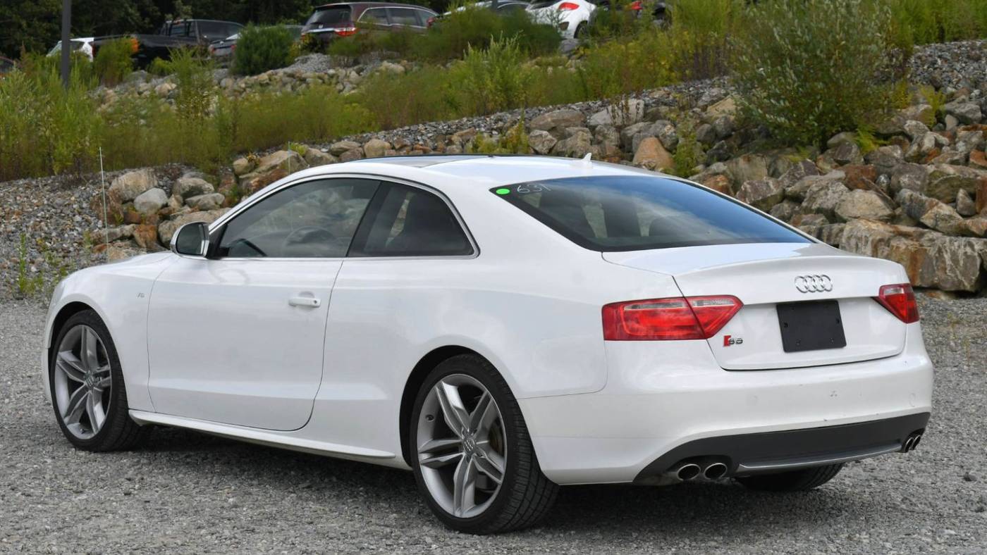 2009 audi s5 quattro