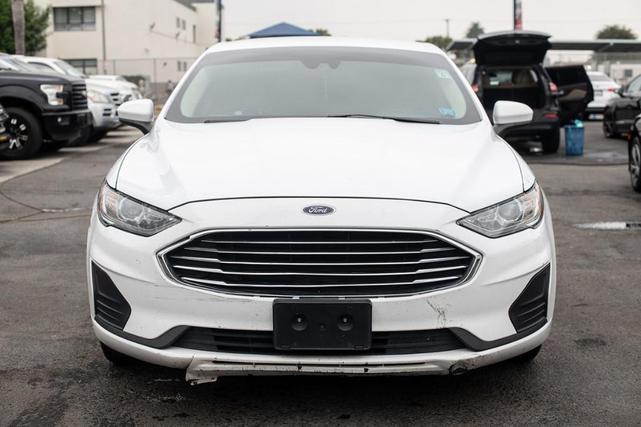 2019 ford fusion hybrid se
