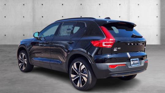 2024 Volvo XC40