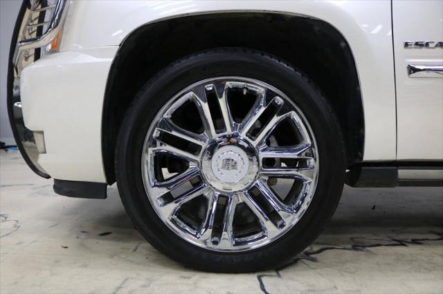2012 cadillac escalade ext premium