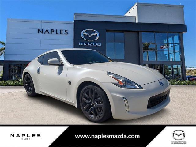 2017 nissan 370z touring